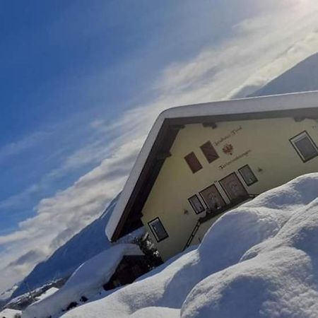 Landhaus Tirol Hotel Presseggersee Exterior photo